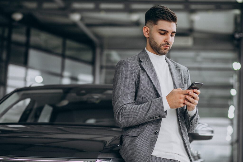 Mobile apps for car dealers managing inventory on the go